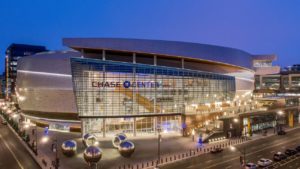 NBA, i Golden State Warriors si trasferiscono nel Chase Center