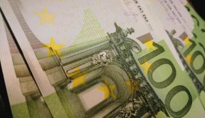 100 euro