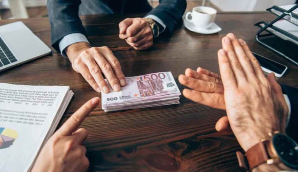 Stop Contante Europa pagamenti elettrici spiccioli