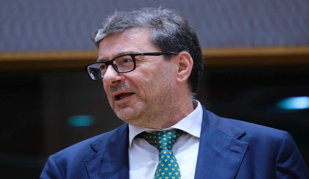 Dichiarazione dei Redditi, il Ministro Giorgetti bastona gli italiani | Addio a queste detrazioni: sarà un salasso indimenticabile
