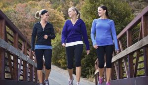 Donne che camminano