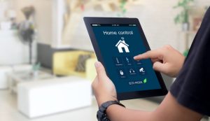 Illustrazione di una casa smart (Canva FOTO) - buildingcue.it