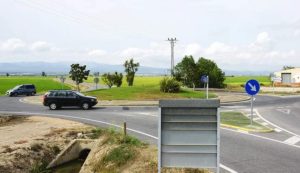Auto in rotonda
