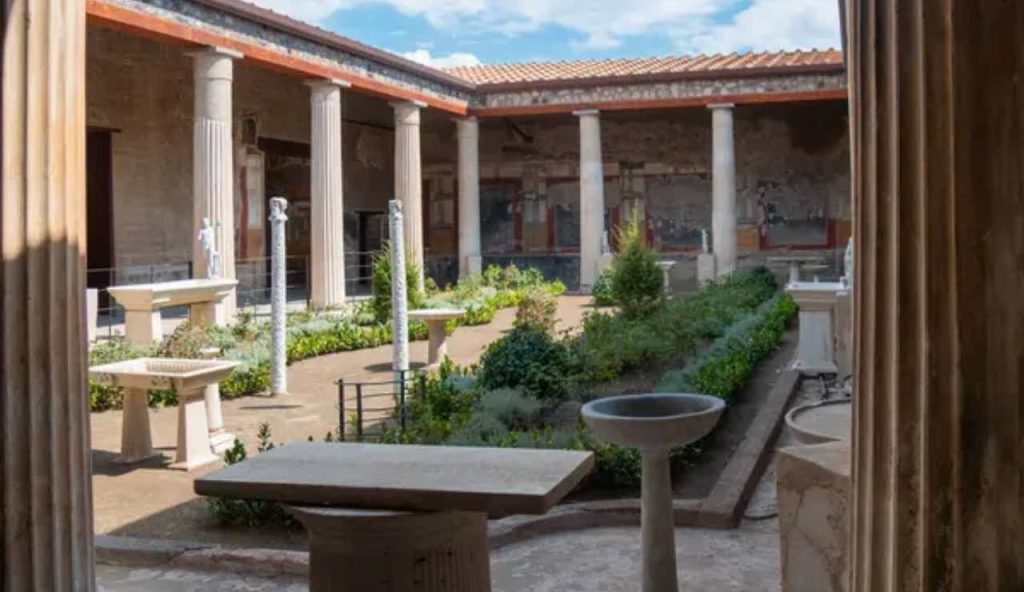 Domus Romana