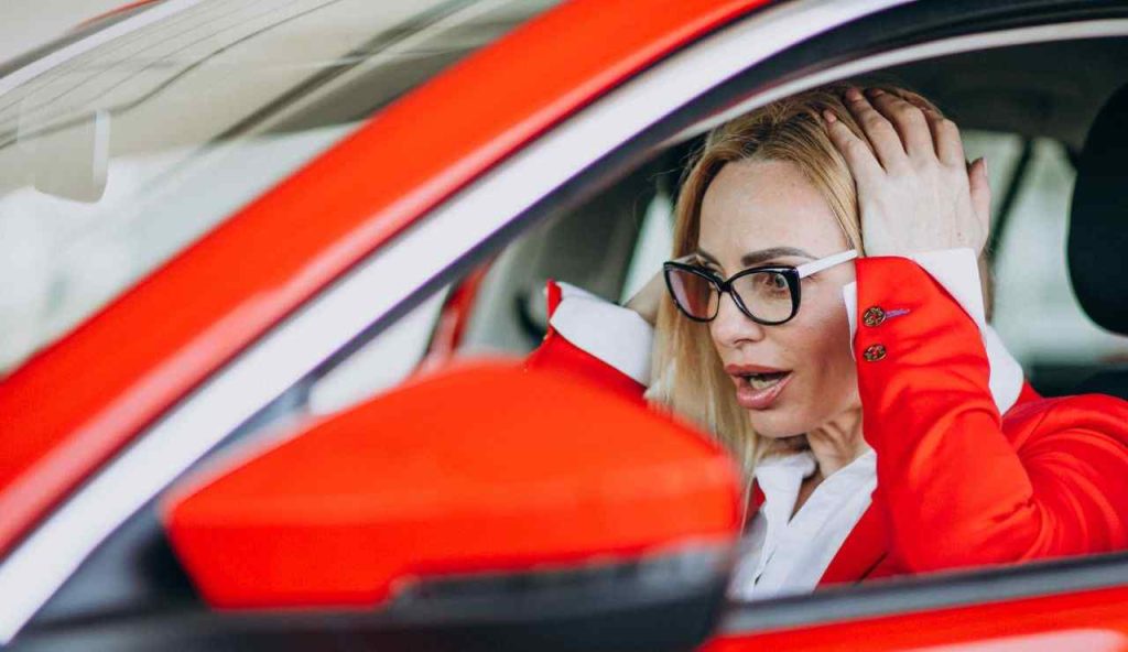 Automobilista sconvolta