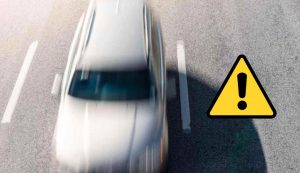 Auto corre veloce (Depositphotos foto) - www.buildingcue.it