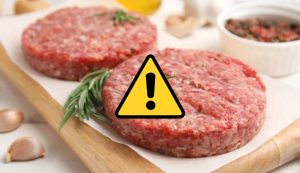 Hamburger e pericoli (Depositphotos foto) - www.buildingcue.it