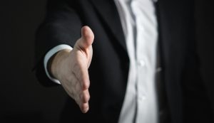 Assunzione (Pexels foto) - www.buildingcue.it