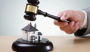 Legge e affitti (Depositphotos foto) - www.buildingcue.it